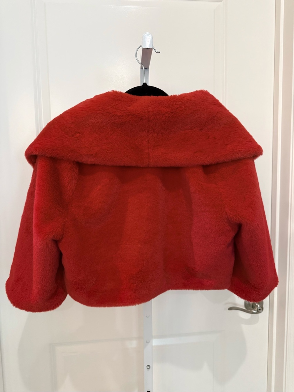 Laundry By Shelli Segal Red Faux Fur Cropped Bolero - Picture 3 of 3